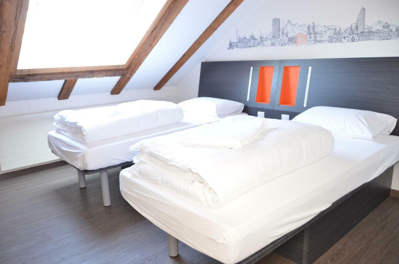 Easyhotel Zurich West Bagian luar foto